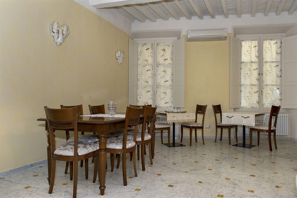 Relais Dei Mercanti B&B And Suites Pisa Exterior photo