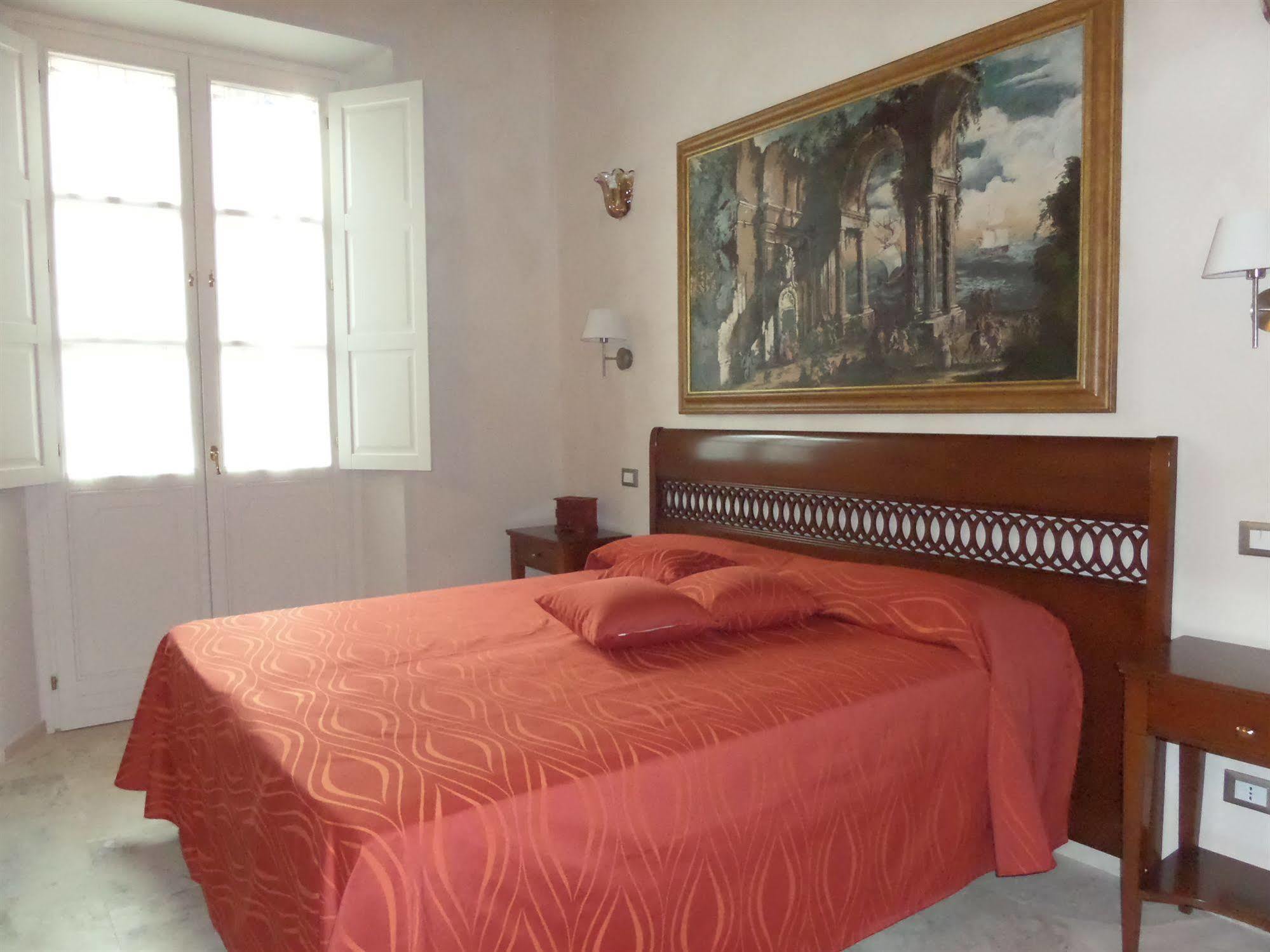 Relais Dei Mercanti B&B And Suites Pisa Exterior photo